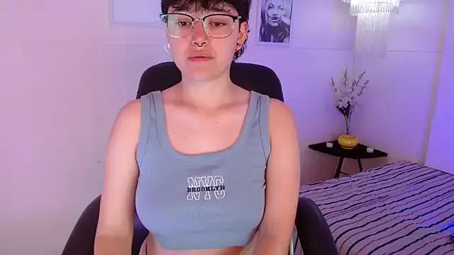jeroharper from StripChat is Freechat