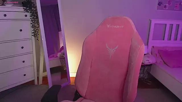 Jess_Marais from StripChat is Freechat