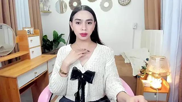 joyfulmartinaa from StripChat is Freechat
