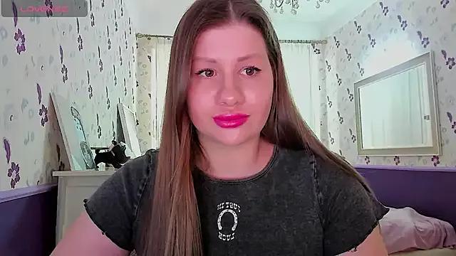 JuicyHelenX from StripChat is Freechat