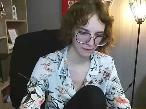 juicyPenny from StripChat is Freechat