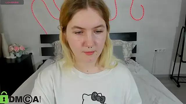 Julia_Jips from StripChat is Freechat