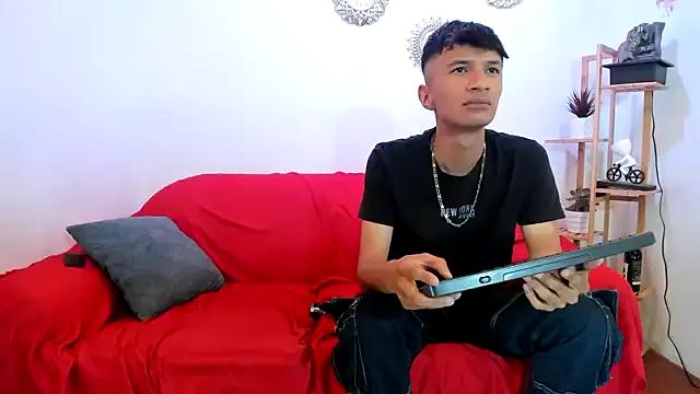 julian08hot from StripChat is Freechat