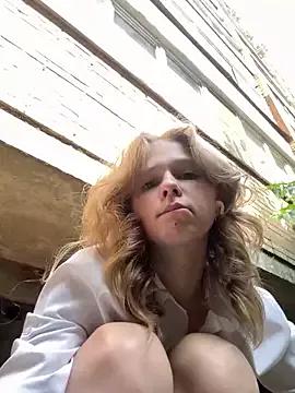 Julie_Cutie from StripChat is Freechat