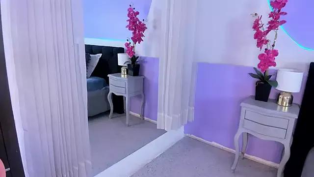 Julieta_Cortes__ from StripChat is Freechat