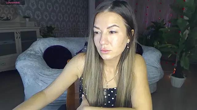 June_Love7 from StripChat is Freechat