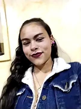 KAREN-25_ from StripChat is Freechat