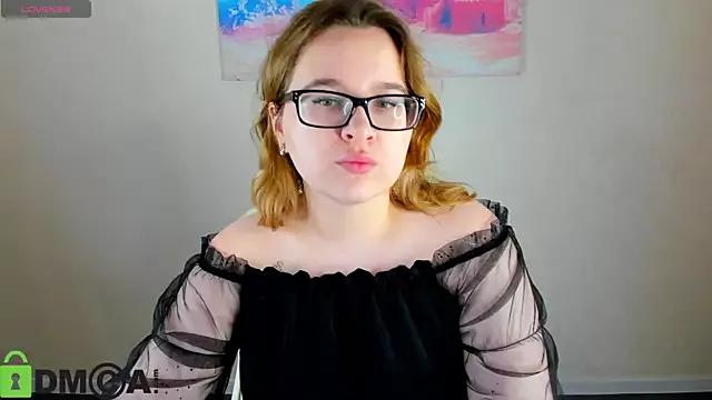 Karen_Ray from StripChat is Freechat