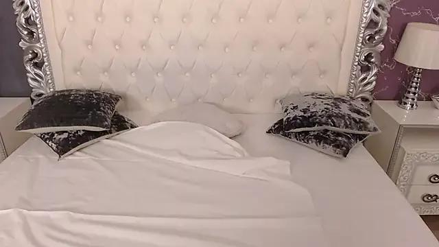 Karla__Scott from StripChat is Freechat