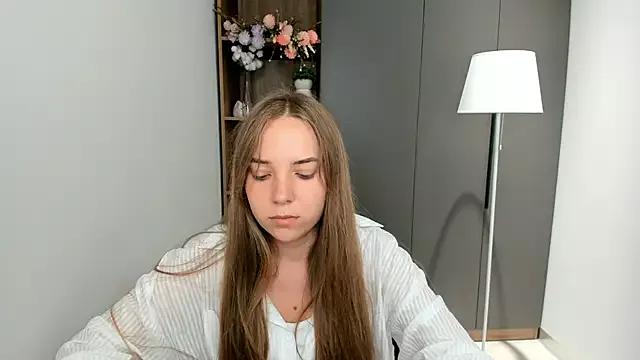 KarriBrownd from StripChat