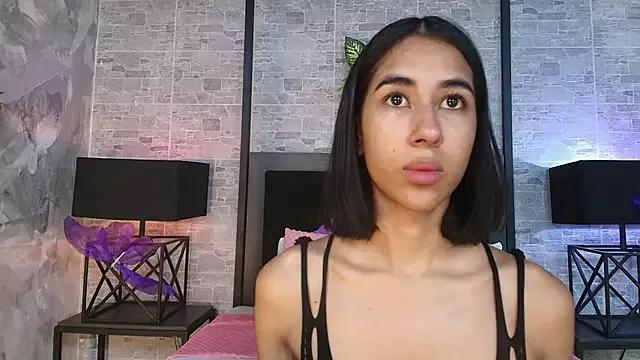 kassie_collings from StripChat is Freechat