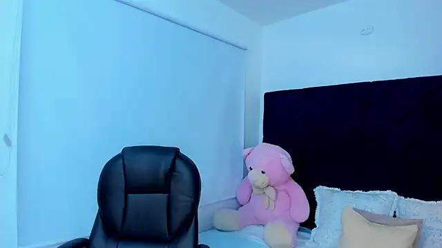 Kate_lua from StripChat
