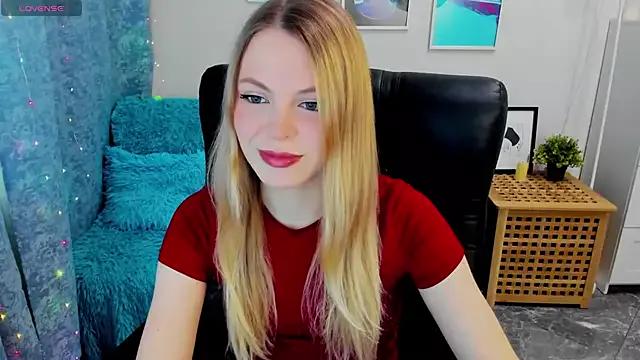 KatherineePierce from StripChat is Freechat