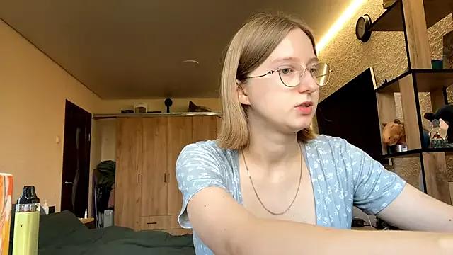 KATTIE_SLOWFiRE from StripChat is Freechat