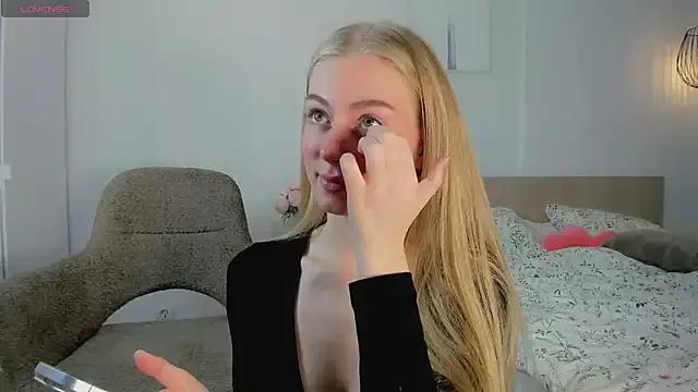 katyshaa from StripChat is Freechat