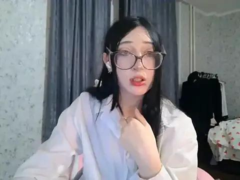 KeicyKlark from StripChat is Freechat