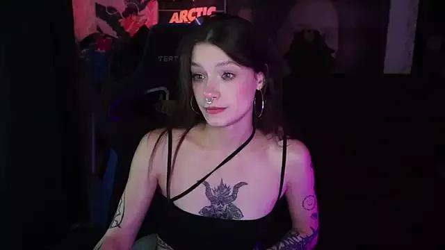Kerrie_Crystal from StripChat is Freechat