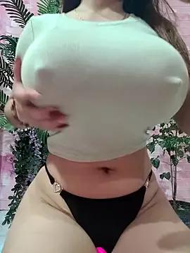 Kiki-vivi from StripChat