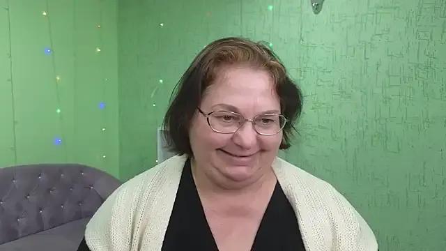 Kiko_Karamel from StripChat is Freechat