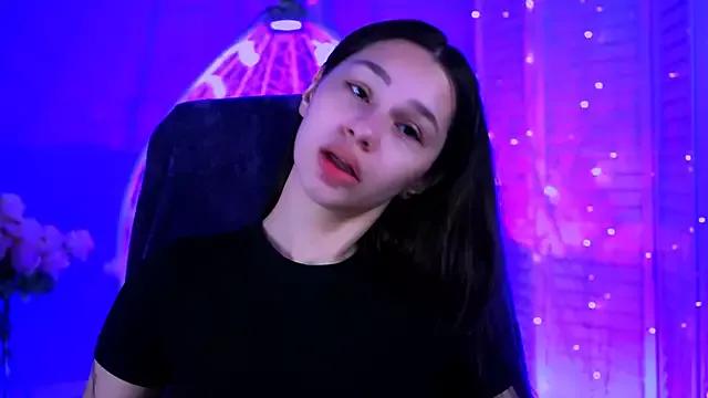 KimClarks_ from StripChat is Freechat