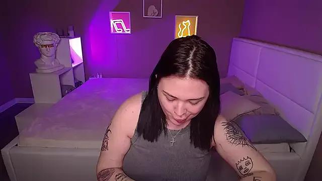 KristyMoss from StripChat is Freechat