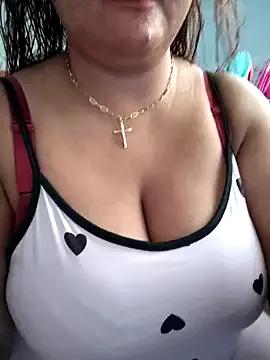 lady_rosie from StripChat is Freechat