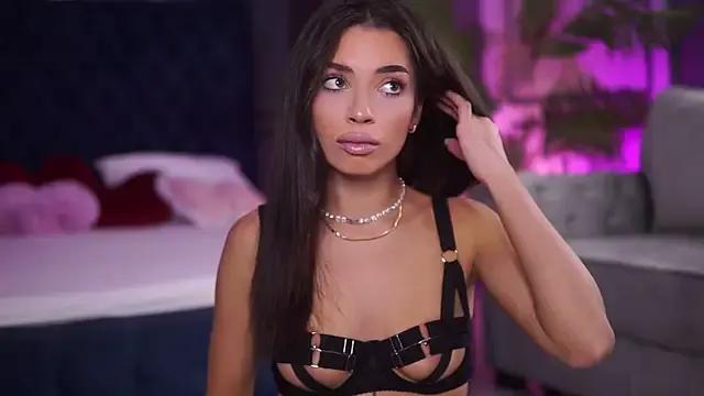LalaRoze from StripChat is Freechat