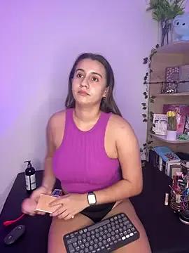 Lana_Herondale from StripChat is Freechat