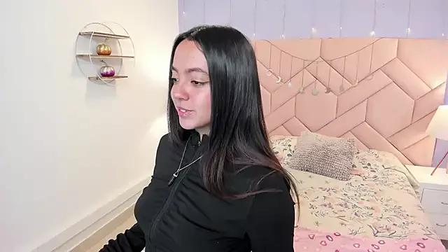 Lara_Rouss_ from StripChat