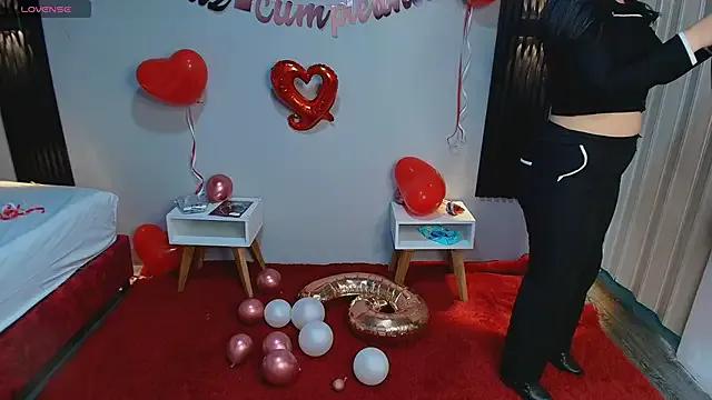 LaritaVelvet from StripChat is Freechat