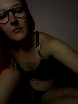LauraLuxxx from StripChat is Freechat
