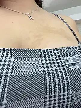 LaurenCurvy from StripChat is Freechat