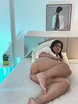 leiablack from StripChat is Freechat