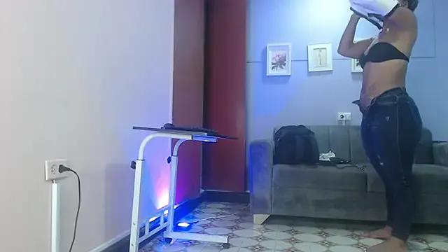 leidy_valencia from StripChat is Freechat