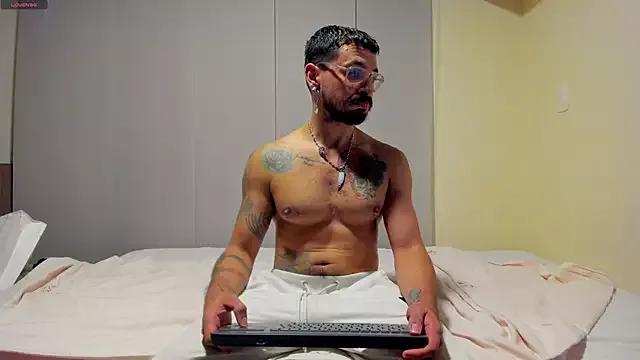 leondevereda from StripChat is Freechat