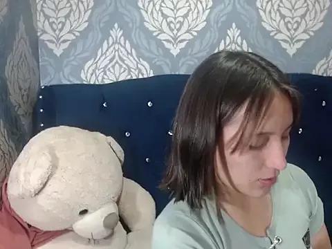 LeslyFoxx from StripChat is Freechat