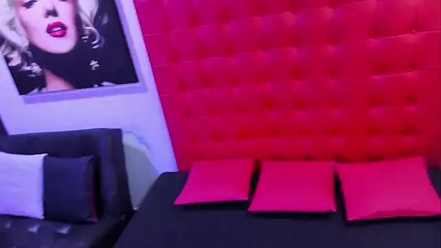 Lilibeth_and_Scottie from StripChat is Freechat