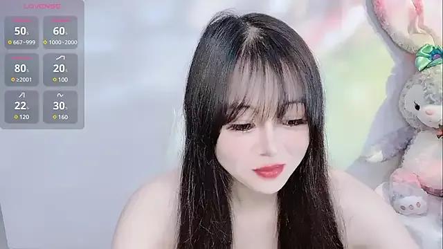LiLiLily from StripChat is Freechat