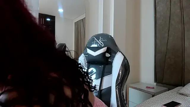 Lilly_Ross from StripChat is Freechat