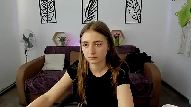 LilyHaart from StripChat