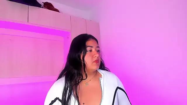 LilyWhitney from StripChat is Freechat
