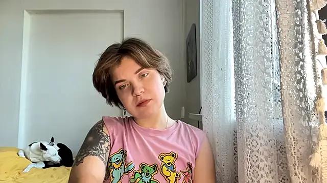 LIME_GINGER from StripChat is Freechat
