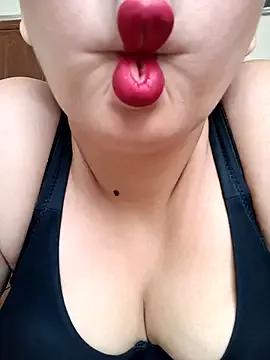 LINA-DALOUA from StripChat is Freechat