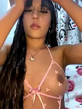 Linda_rouse from StripChat is Freechat