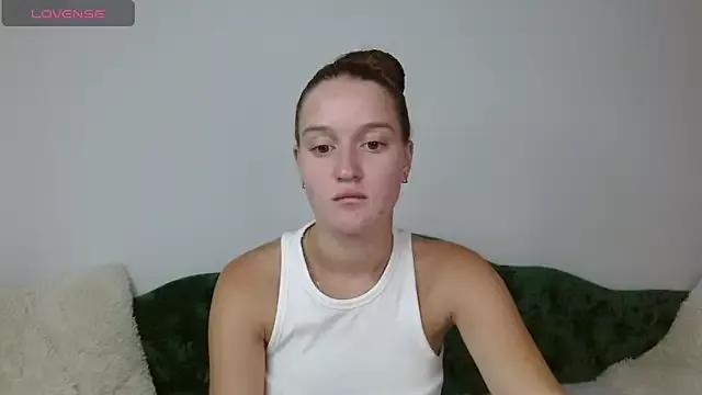 little__cut1e from StripChat is Freechat