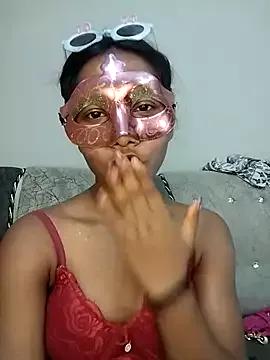 Little_anngel from StripChat is Freechat