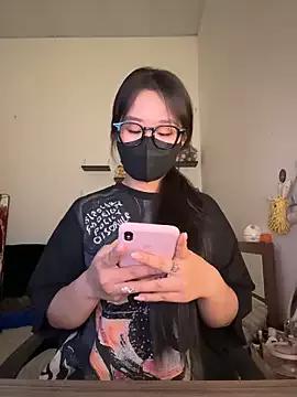 Livender_2x from StripChat is Freechat