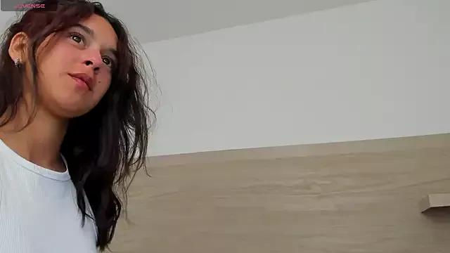 Liz_Gomezz from StripChat is Freechat