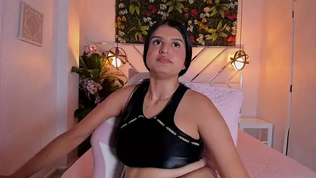 lizzyboobs from StripChat is Freechat