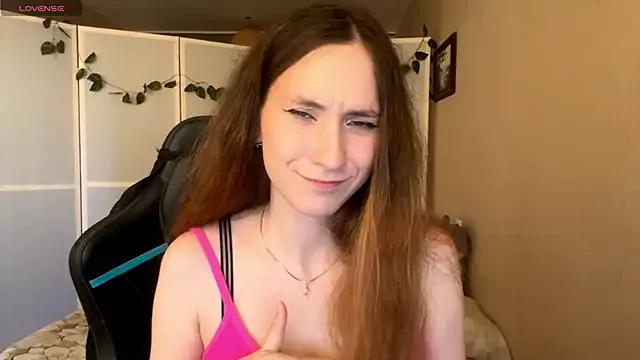 LolaalolaY from StripChat is Freechat
